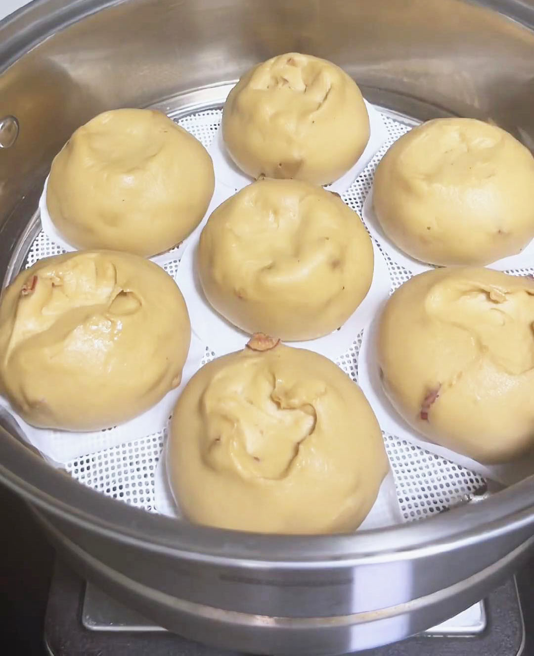 Place the buns in a steamer