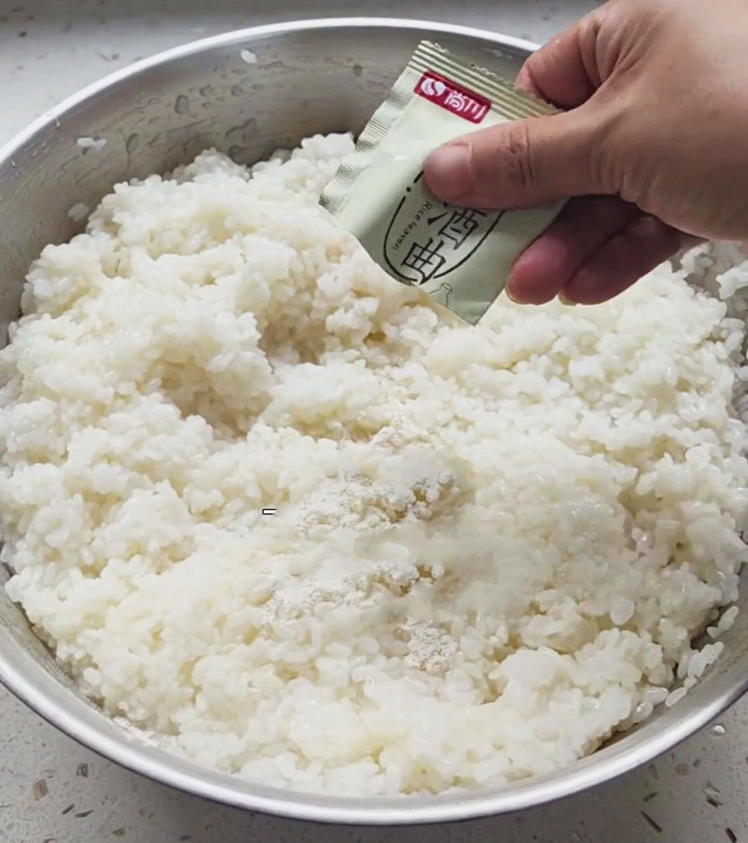 Add 2 packets of Chinese starter yeast