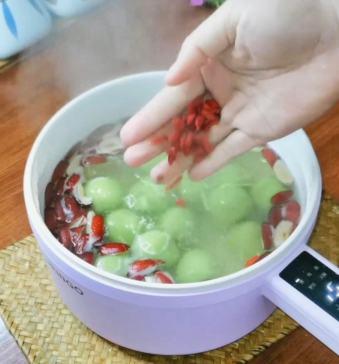 Cook the Tang Yuan