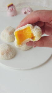 Mango mochi