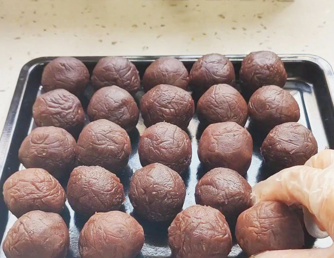 Set aside the filling