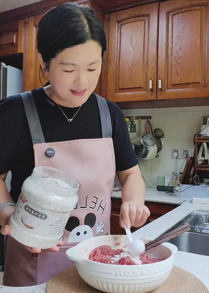 Add the sweet potato starch