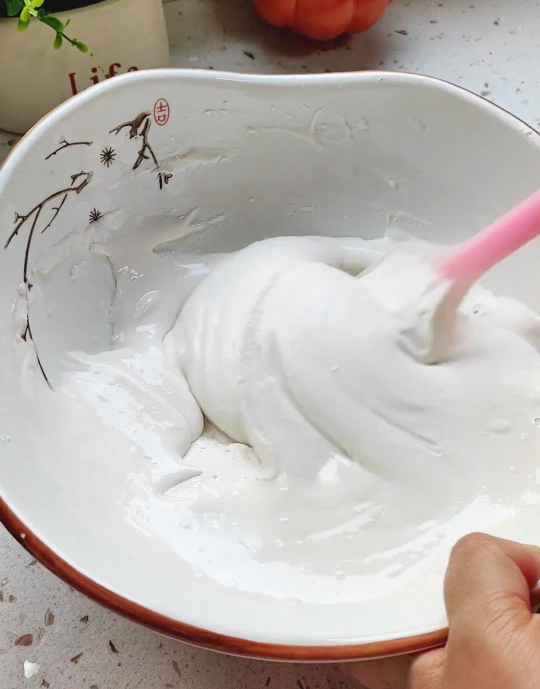 Stir using chopsticks or a whisk until the batter is smooth