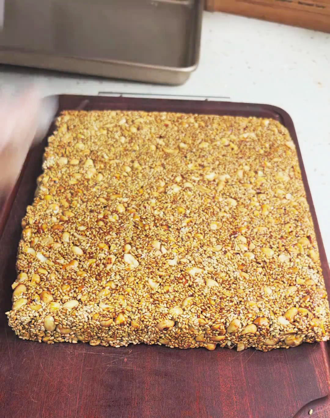 remove the brittle from the mold