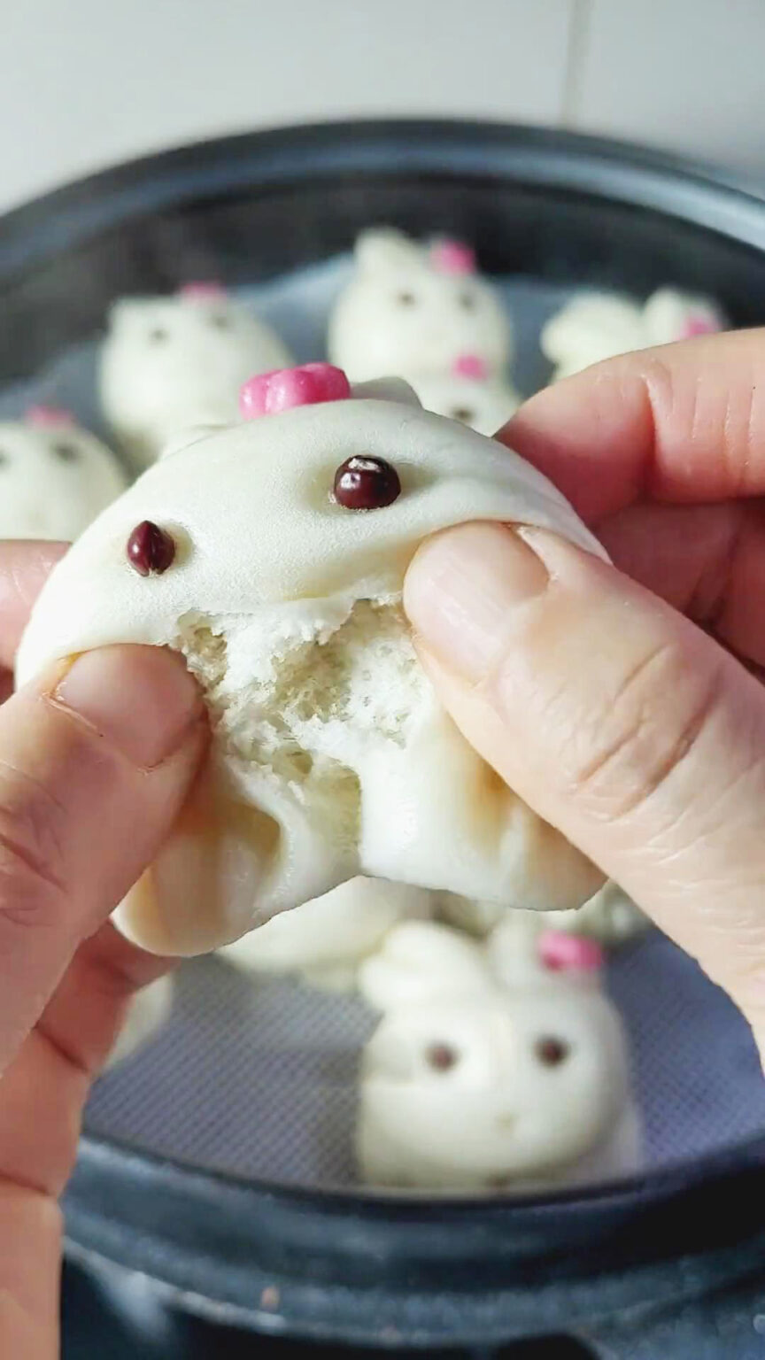 Steamed Bunny Buns Recipe - Nana With Chopstick