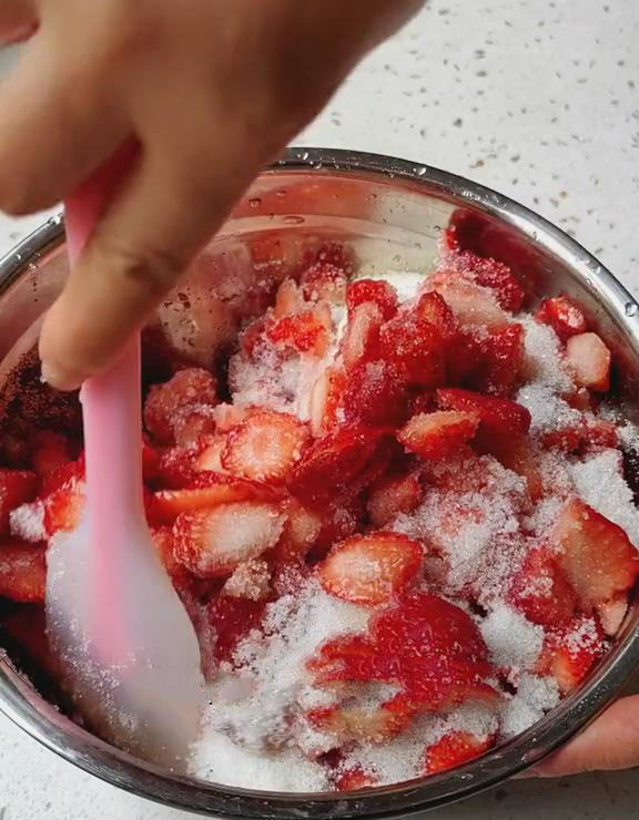 Marinate the Strawberries