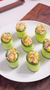 Cucumber Sushi Roll (3)