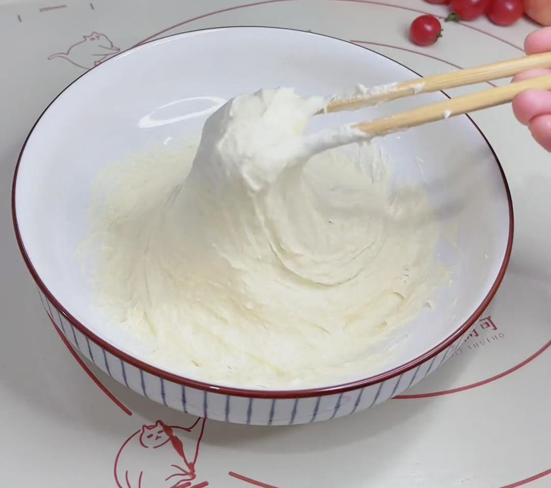 Stir with chopsticks in one direction