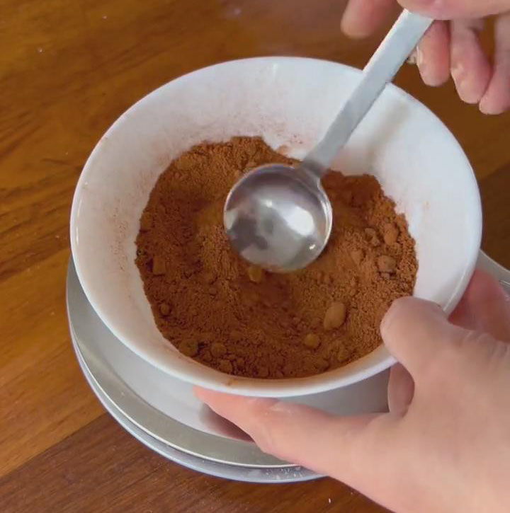 Make the Brown Sugar Cinnamon Powder