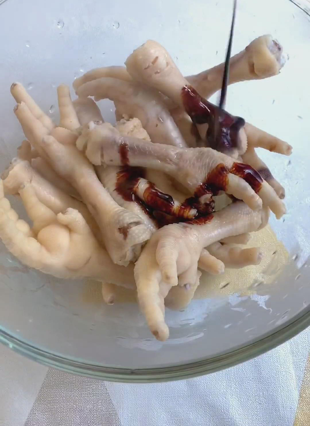 Add 1 tbsp dark soy sauce Add 1 tbsp dark soy sauce