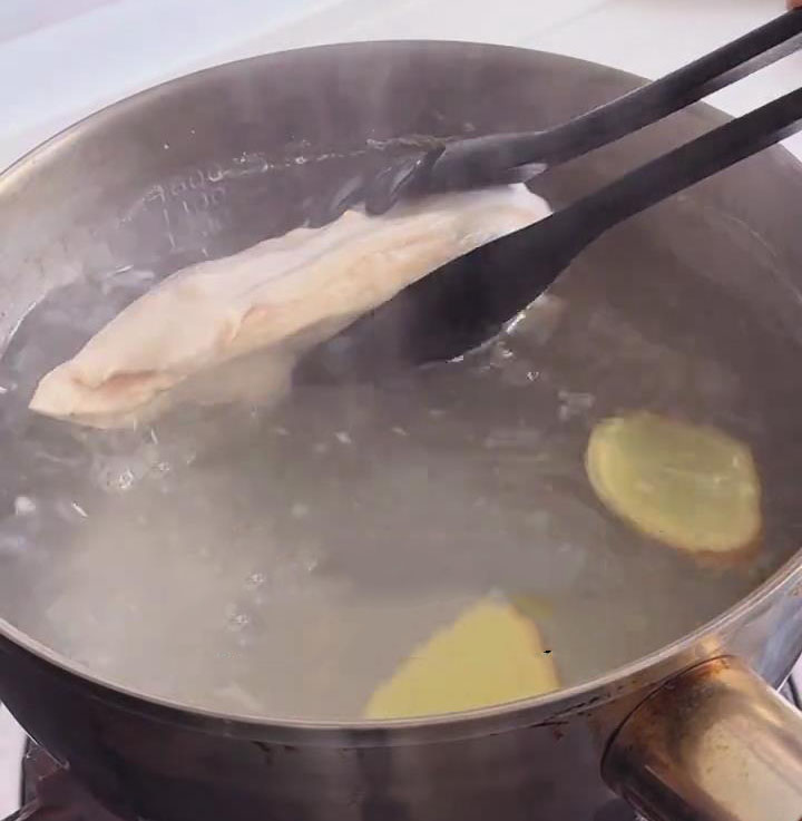 Cook the chicken breast Cook the chicken breast