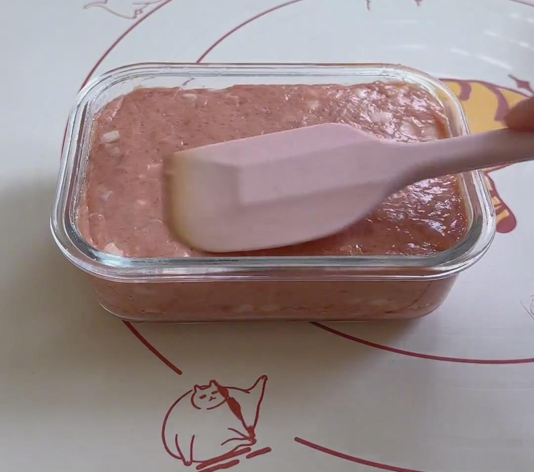 Transfer mixture into mold Transfer mixture into mold