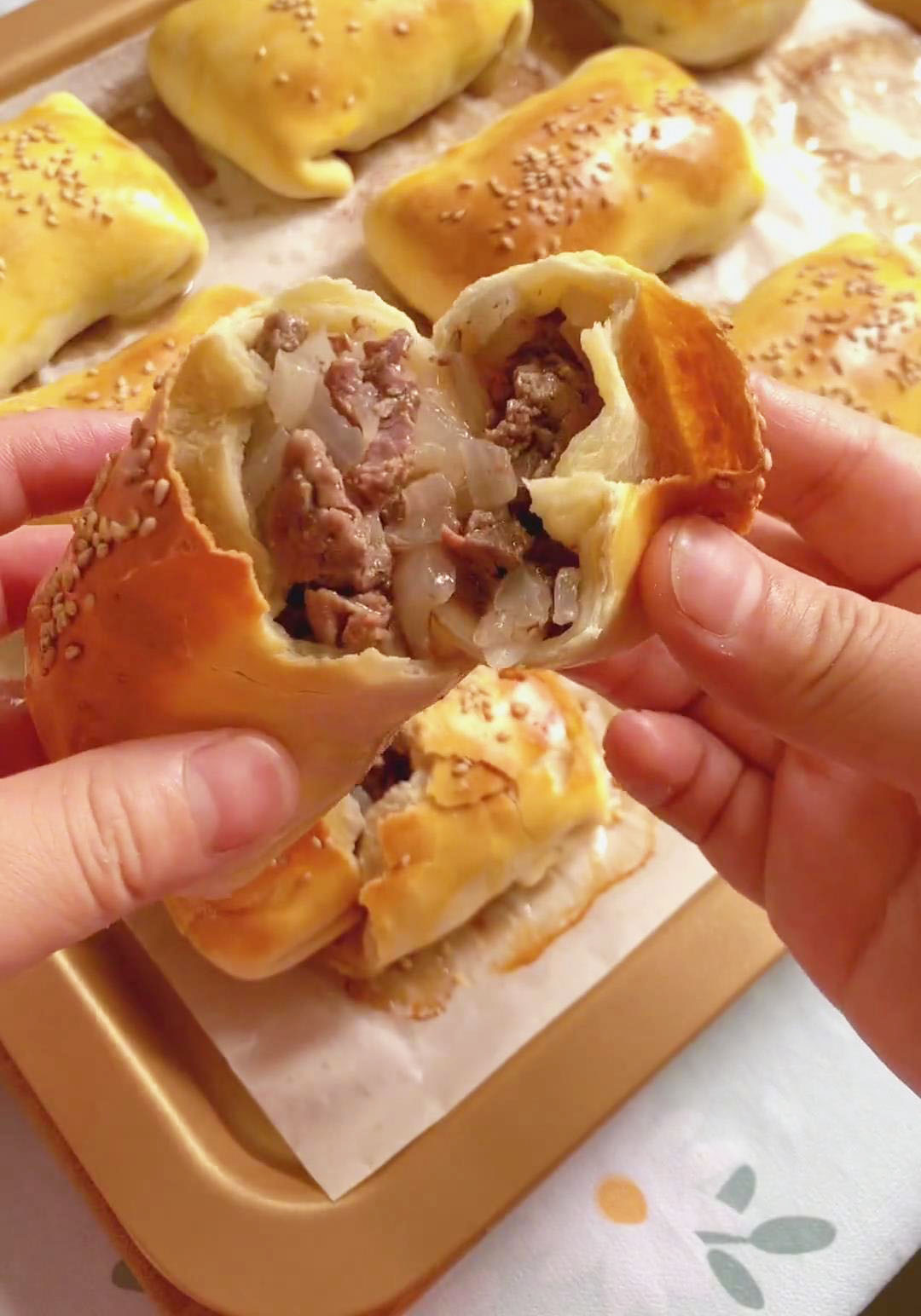 Baked Beef Buns