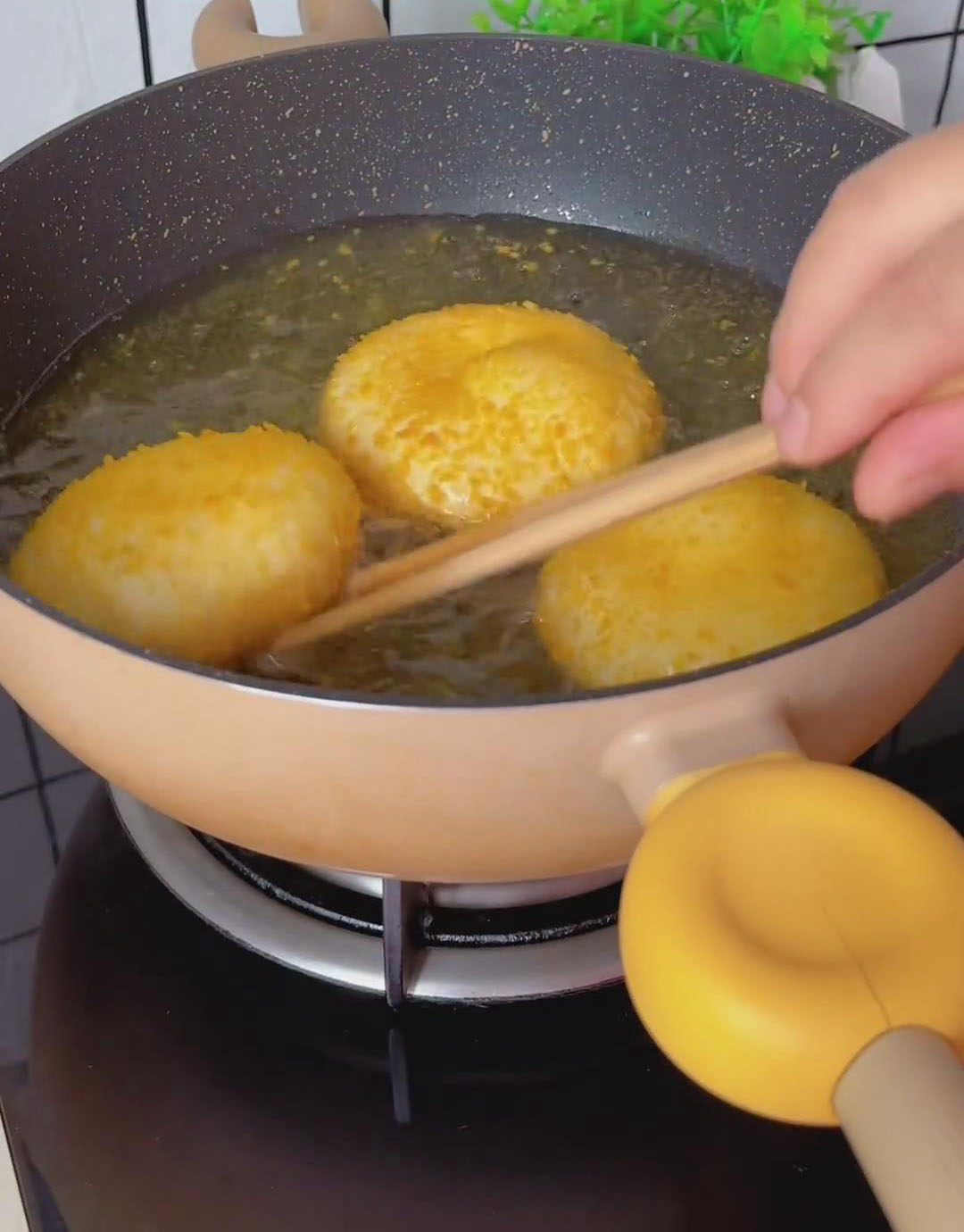 Fry until both sides are golden brown Fry until both sides are golden brown