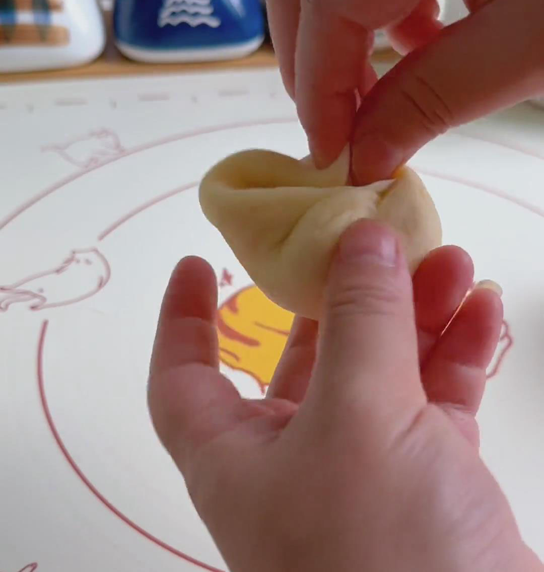 Gather the edges toward the center Gather the edges toward the center