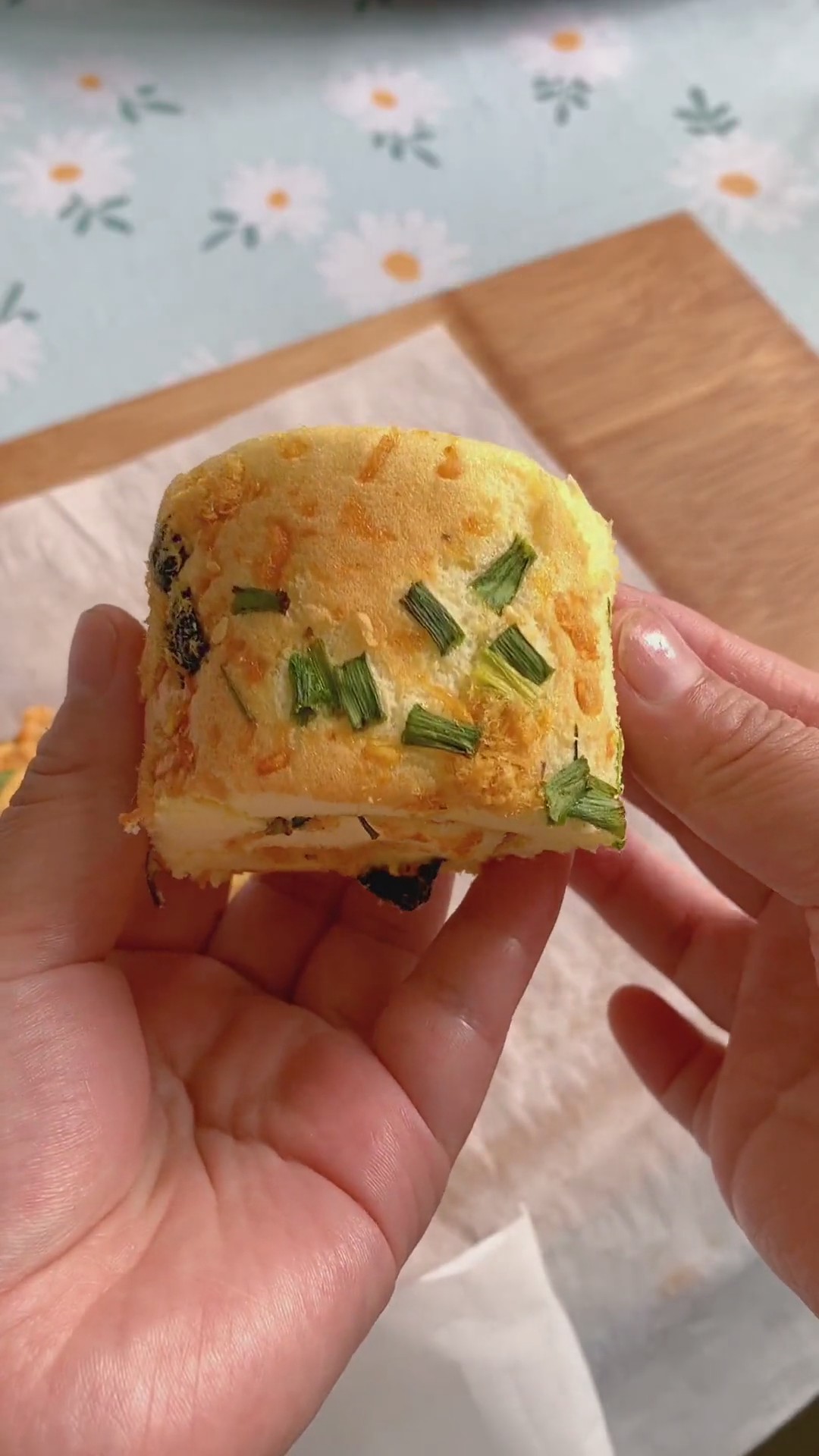 Pork Floss Roll Cake (1)