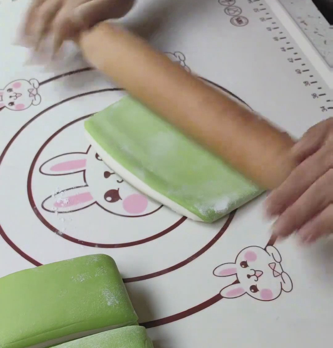 Roll each portion thin Roll each portion thin