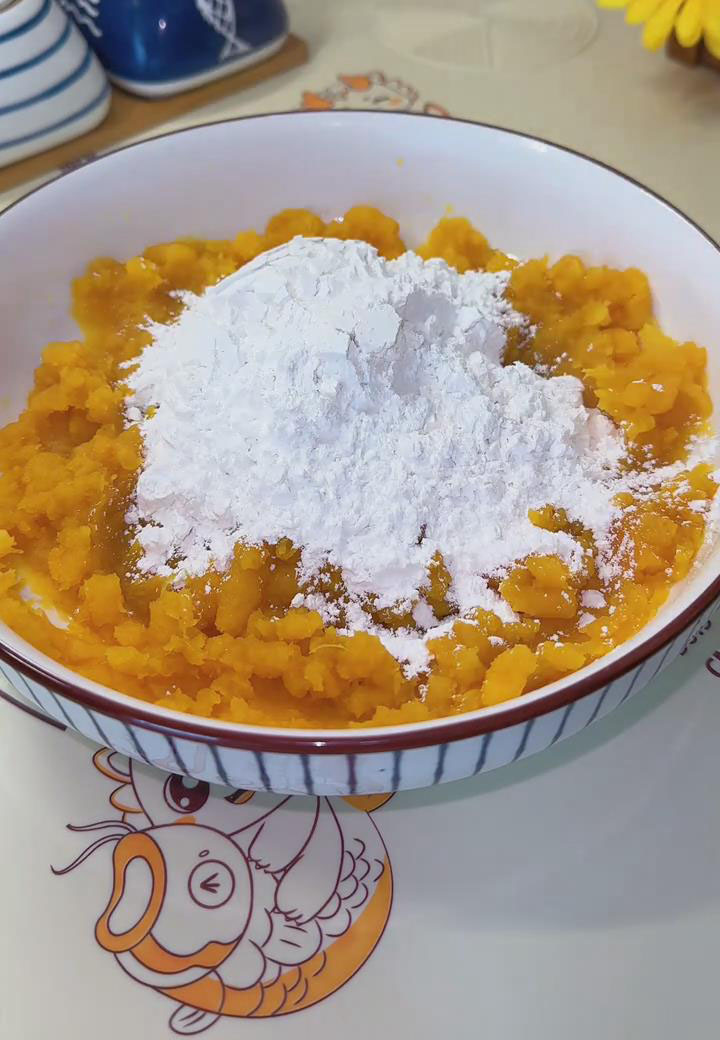 add the glutinous rice flour in batches