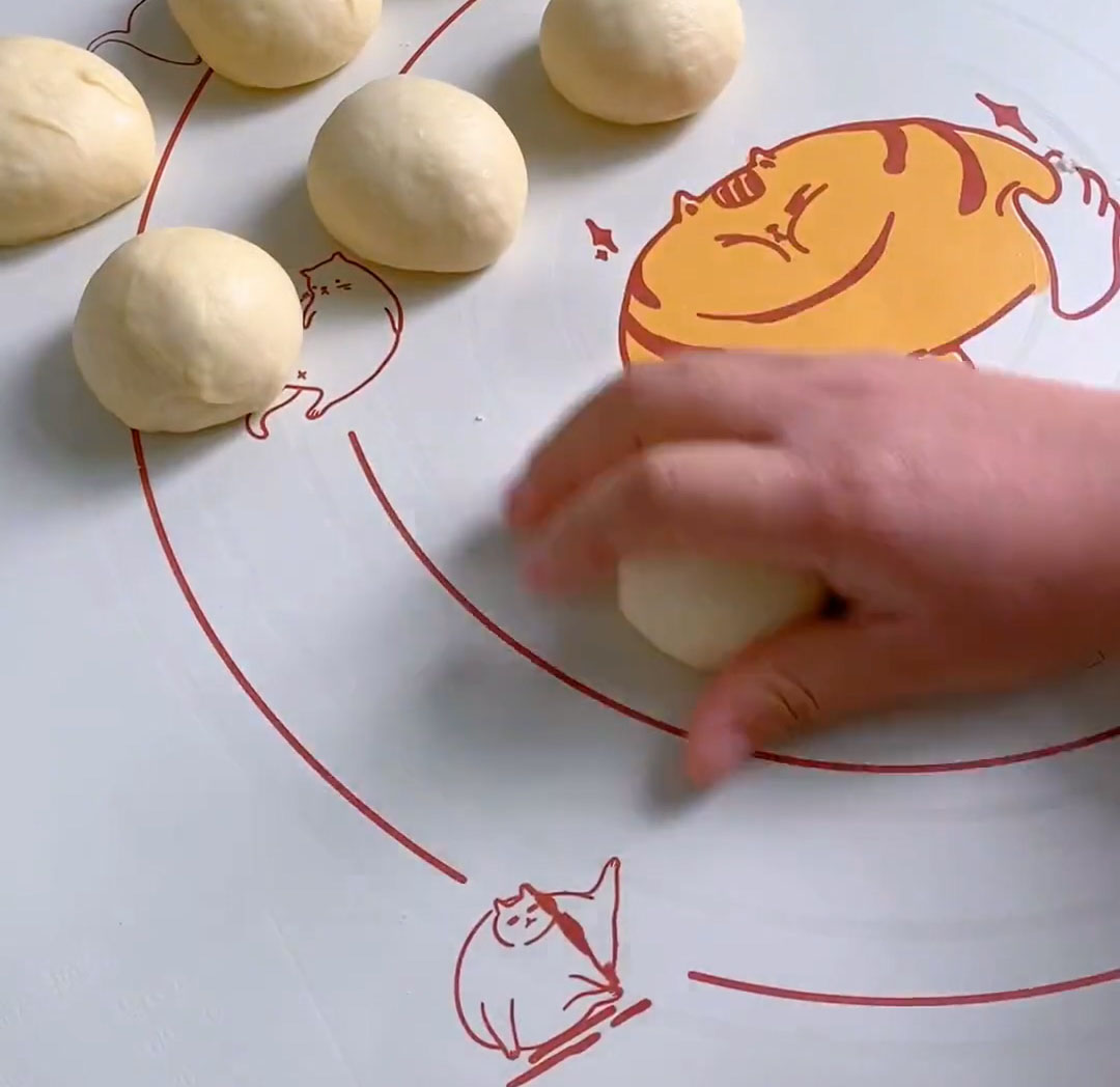 create a smooth, taut ball