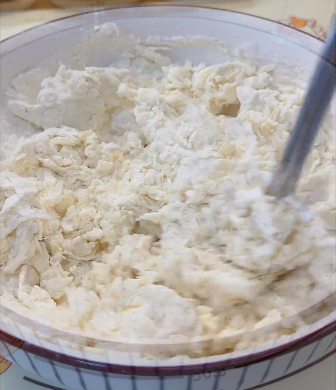 stir with chopsticks until the mixture forms evenly stir with chopsticks until the mixture forms evenly