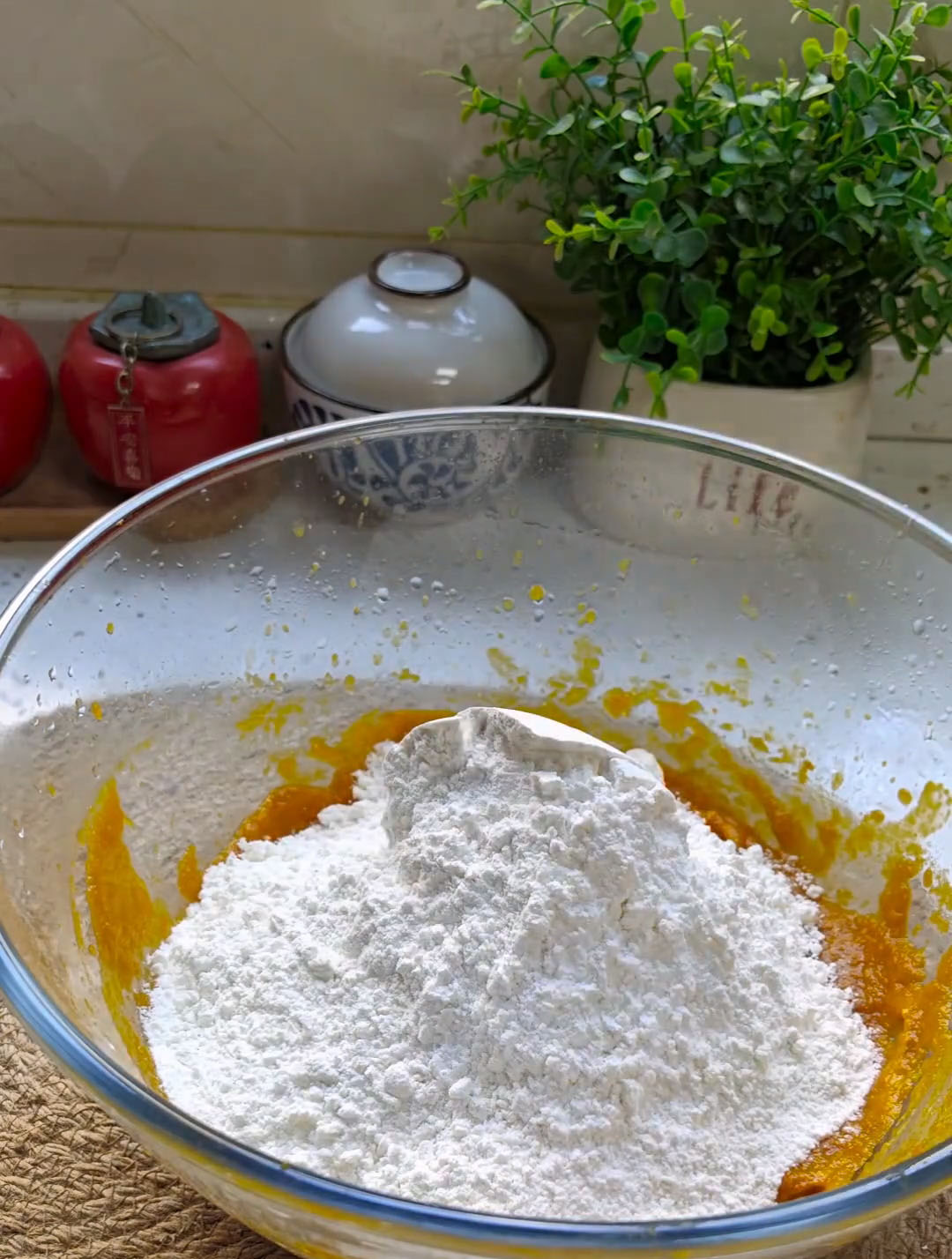 Add the flour and mix with chopsticks