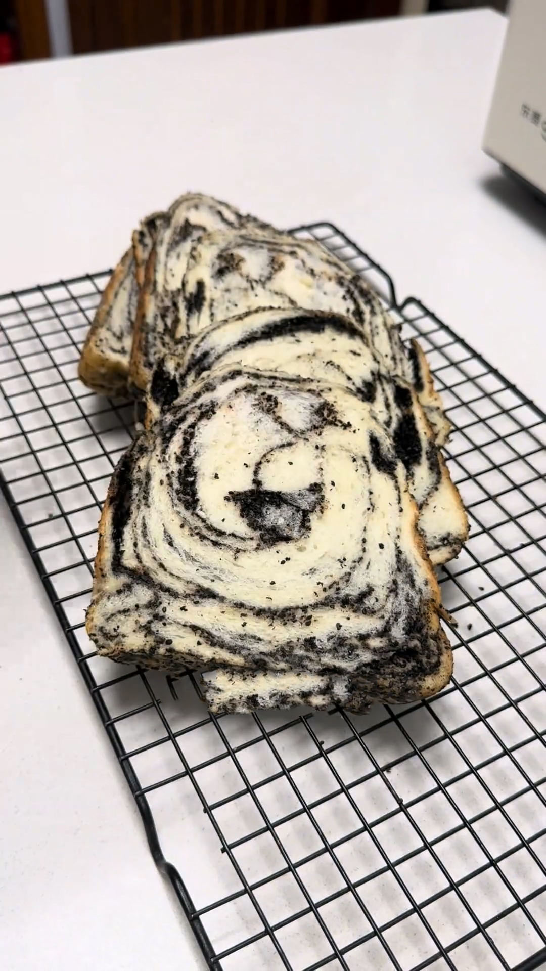 Black Sesame Bread (3)