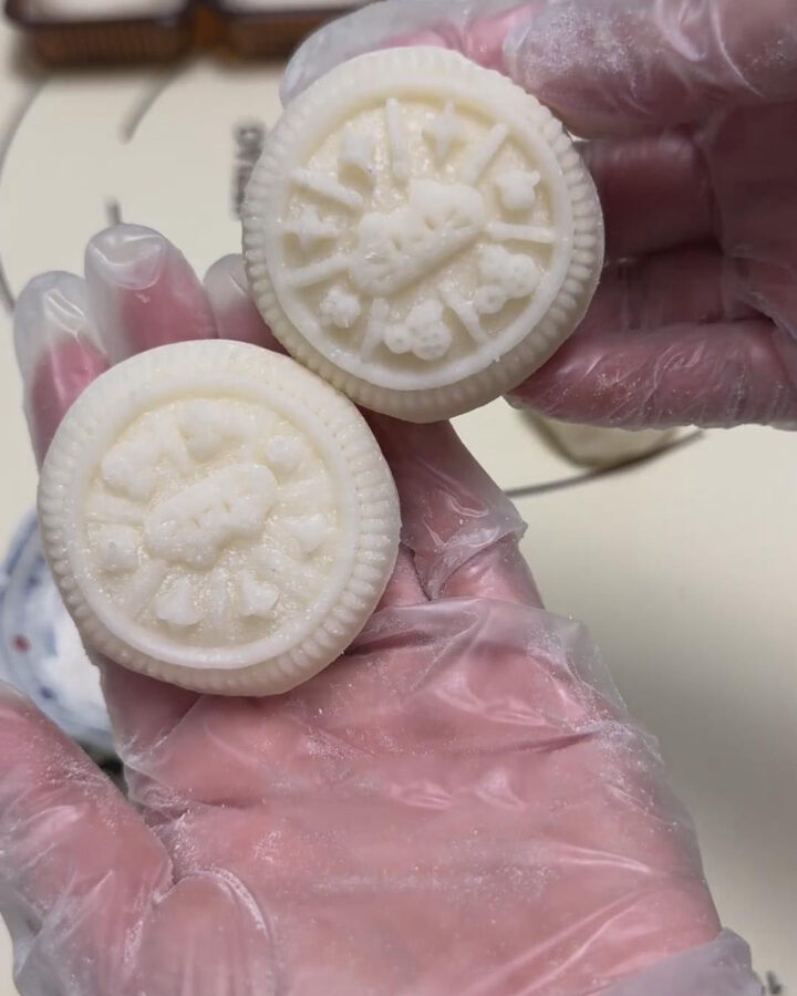 Durian Snow Skin Mooncakes (1)