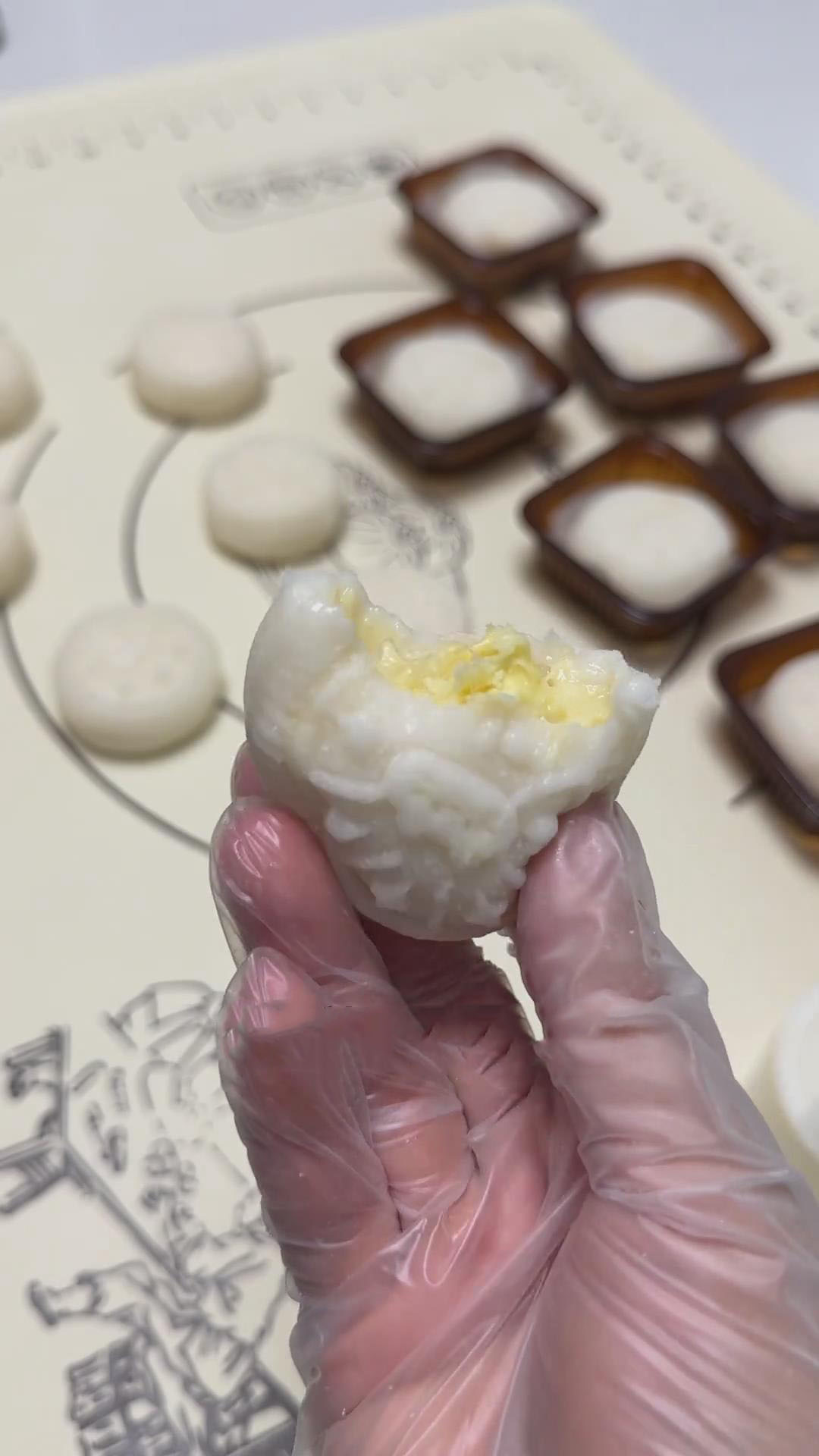 Durian Snow Skin Mooncakes (3)