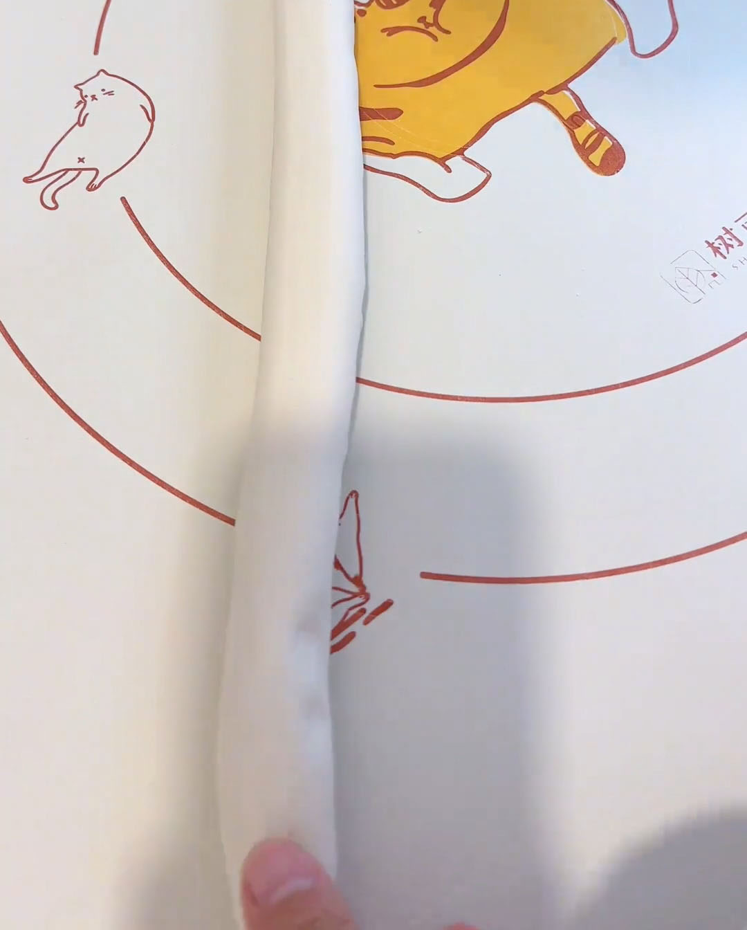 Flip the roll seam-side down Flip the roll seam side down