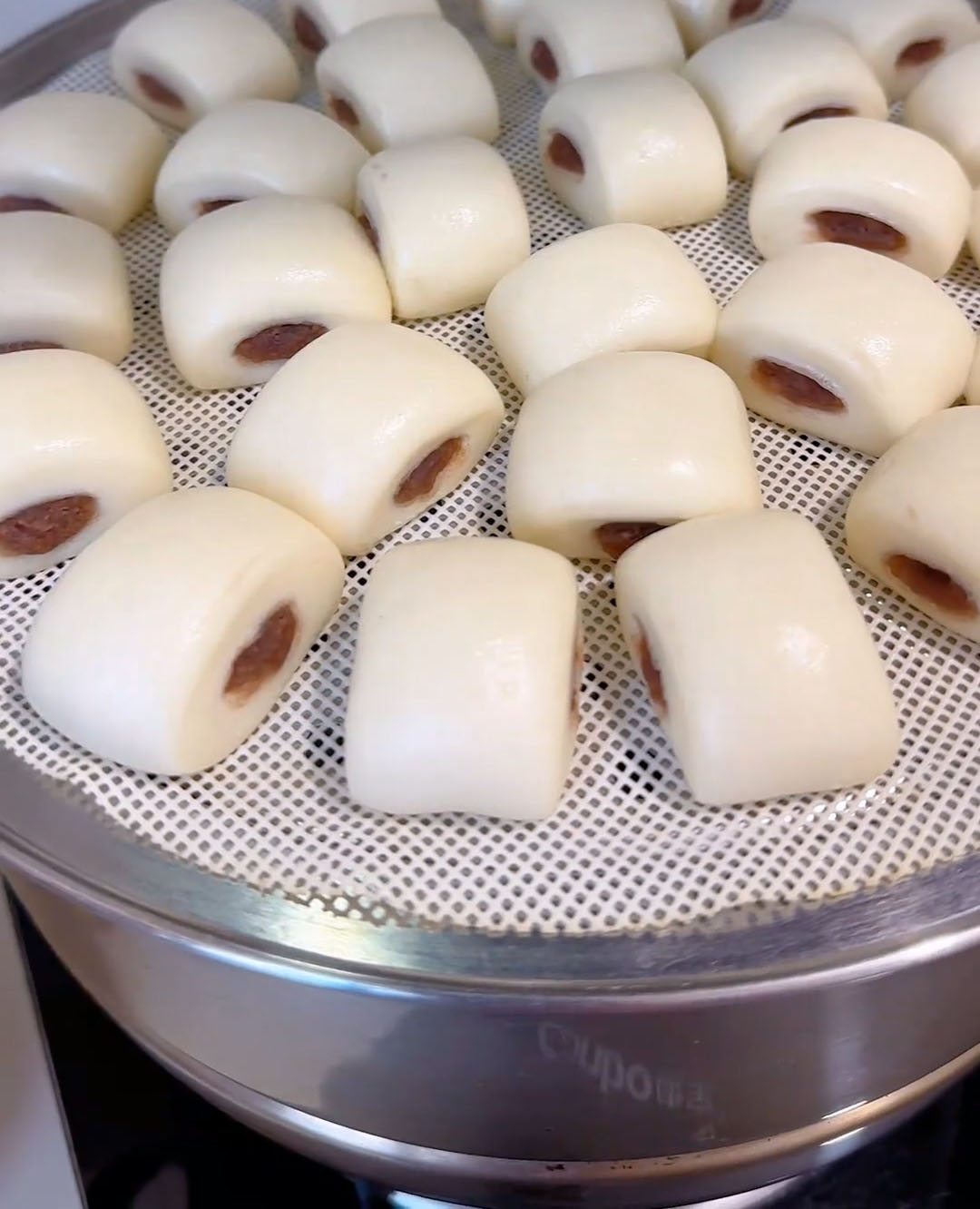 Mini Red Bean Steamed Buns (2) Mini Red Bean Steamed Buns (2)