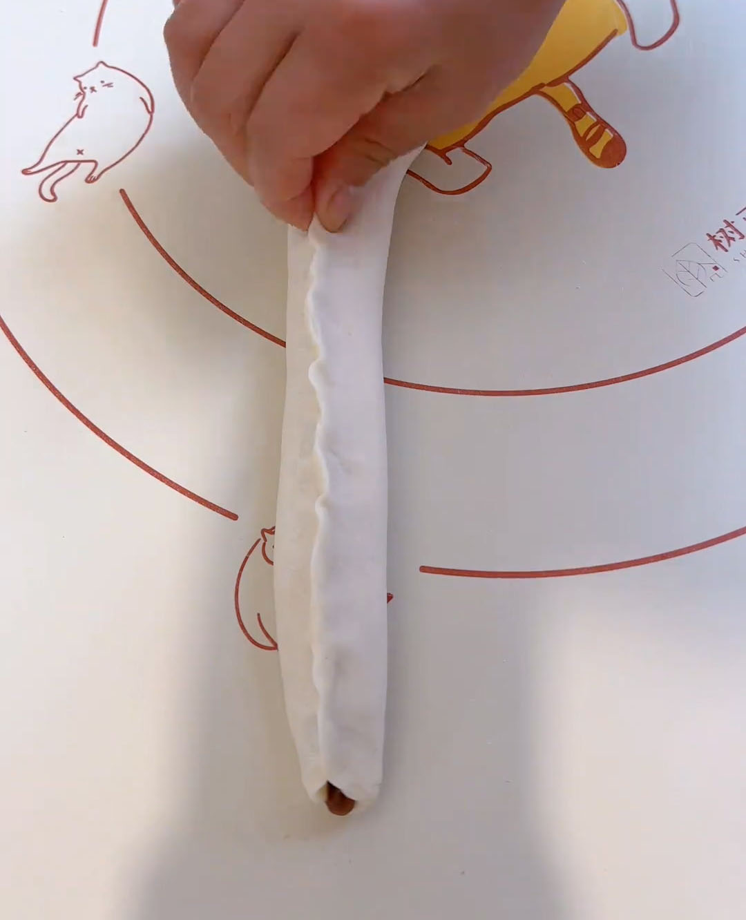 Pinch the seam to seal Pinch the seam to seal