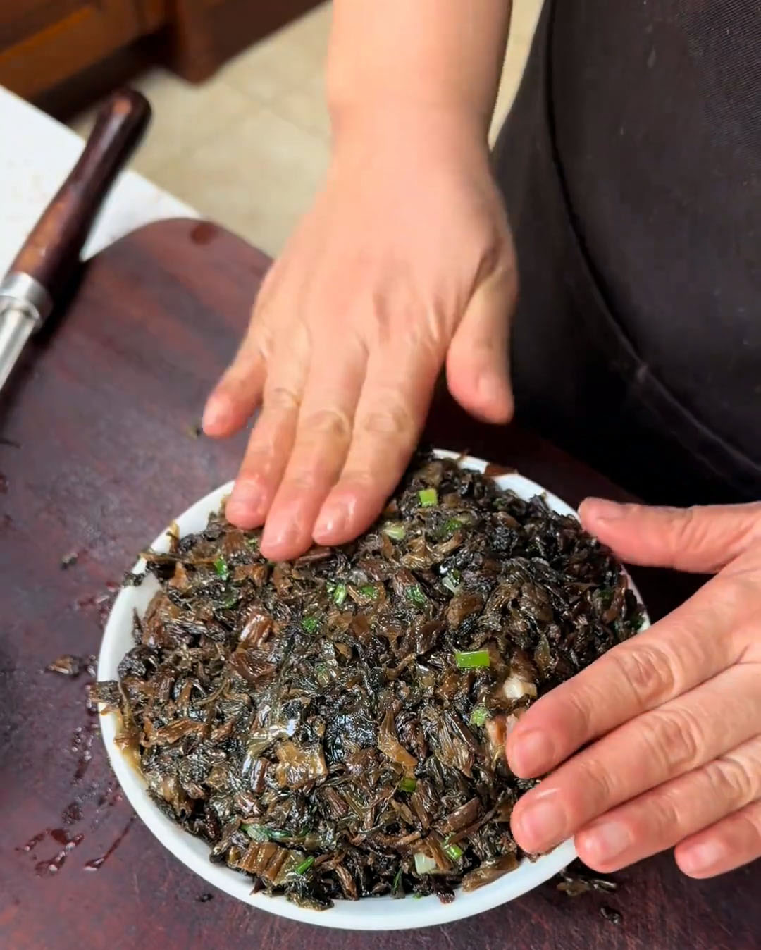 Spread the stir fried mustard greens on top