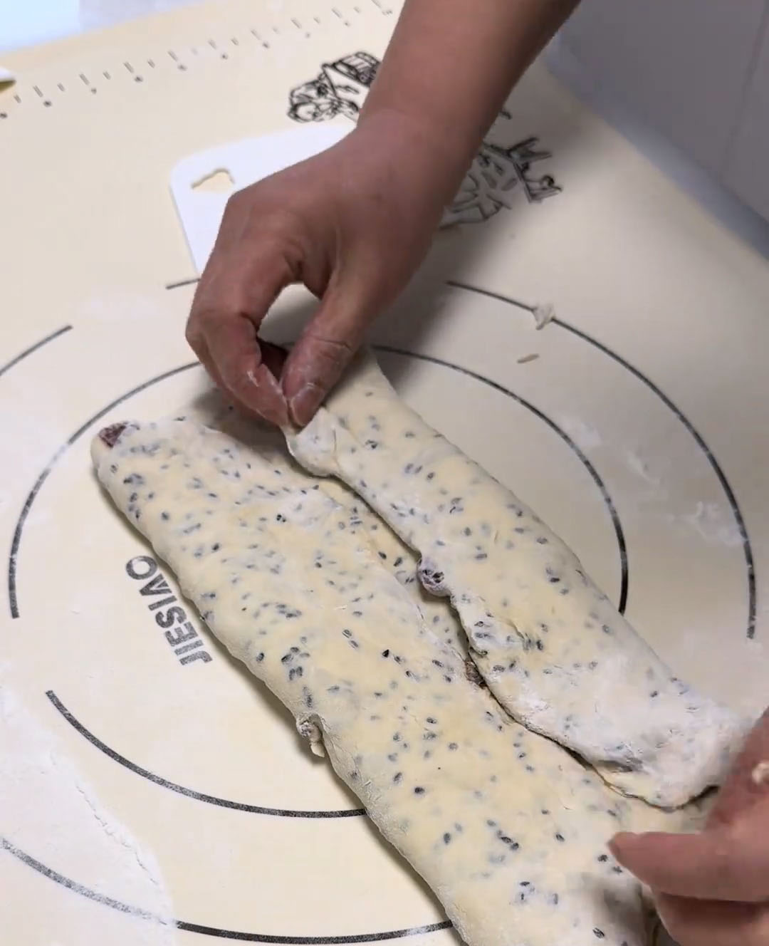 fold both sides toward the centre fold both sides toward the centre