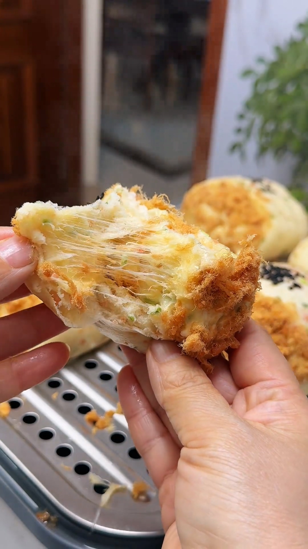 pork floss scallion buns (4) pork floss scallion buns (4)