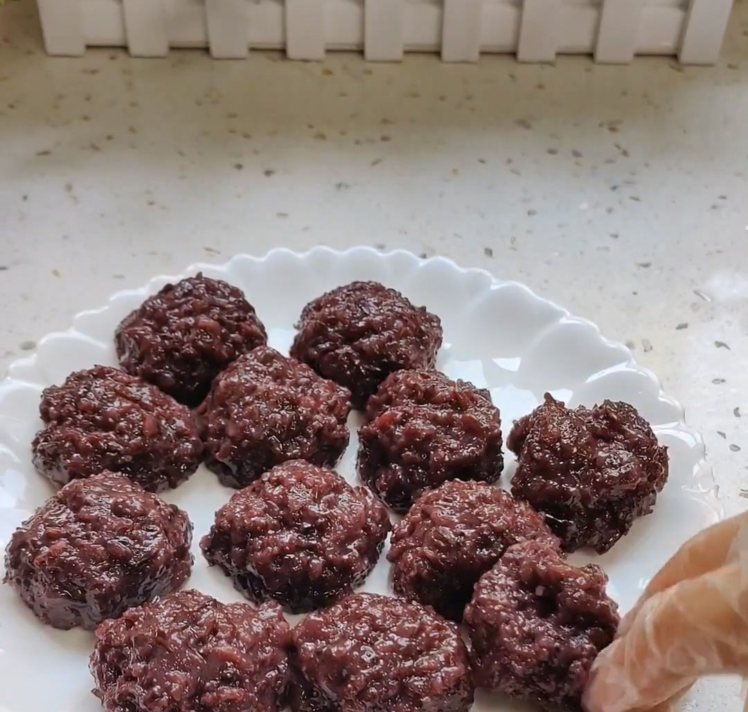 portion and roll it into balls